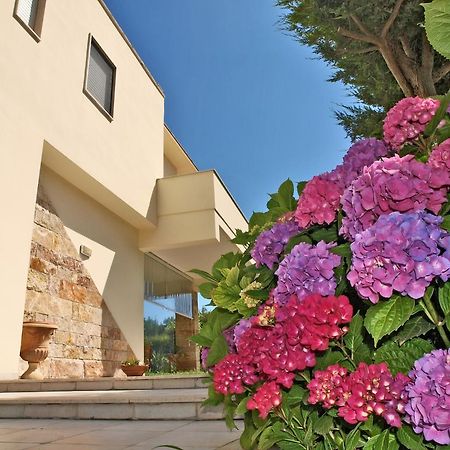 B&B Neptunia Fronte Mare Torre Specchia Ruggeri Exteriör bild